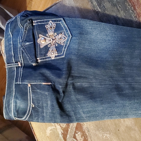 Jeans - Picture 5 of 11